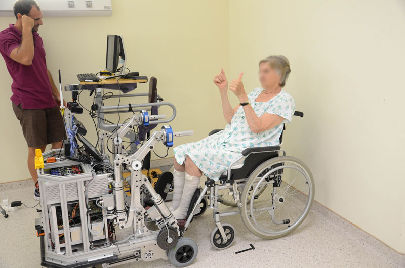 Figure 2: User audio-gestural interaction during MOBOT rollator evaluation.