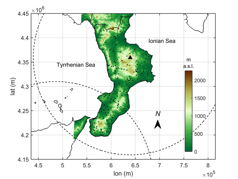 Figure 2: Map of Calabria. The small circles represent the rain gauges, and the large dashed circles the radar ranges.