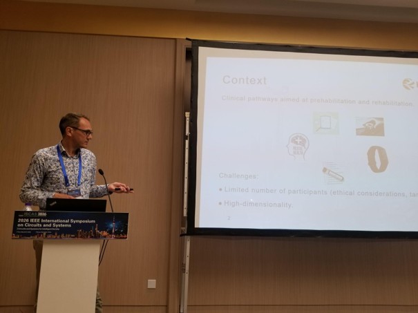 Figure 2: Harald Rietdijk, PhD student at ISEP – Paris Institute of Digital Technology presenting at