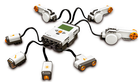 Figure 1: Lego mindstorms NXT.