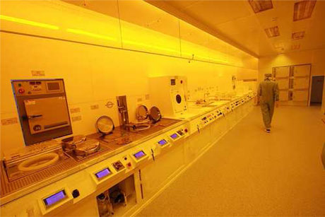 Figure 1: Clean-room facility at the Binning and Rohrer Nanotechnology Center (ourtesy of IBM Research - Zurich). 